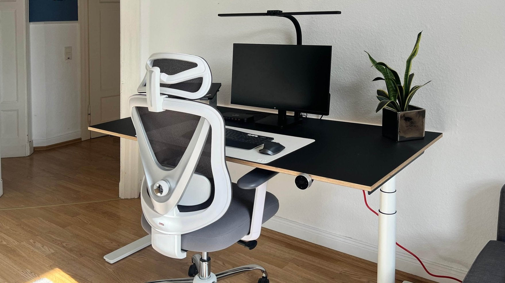 Vom Homeoffice zum echten Arbeitsplatz: Wie L17.Digital seine Remote-Arbeitsplätze neu gestaltet hat - Eliot Onlineshop