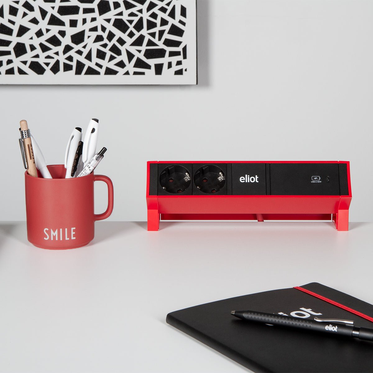 Desk Eliot Red 60W Auftischsteckdose - Eliot Onlineshop