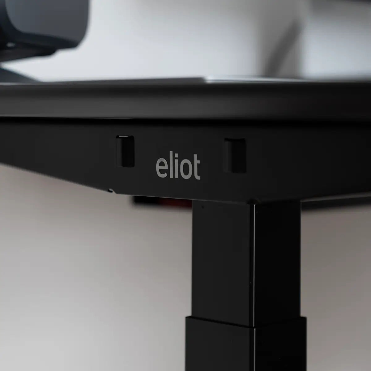 Eliot Lock Black