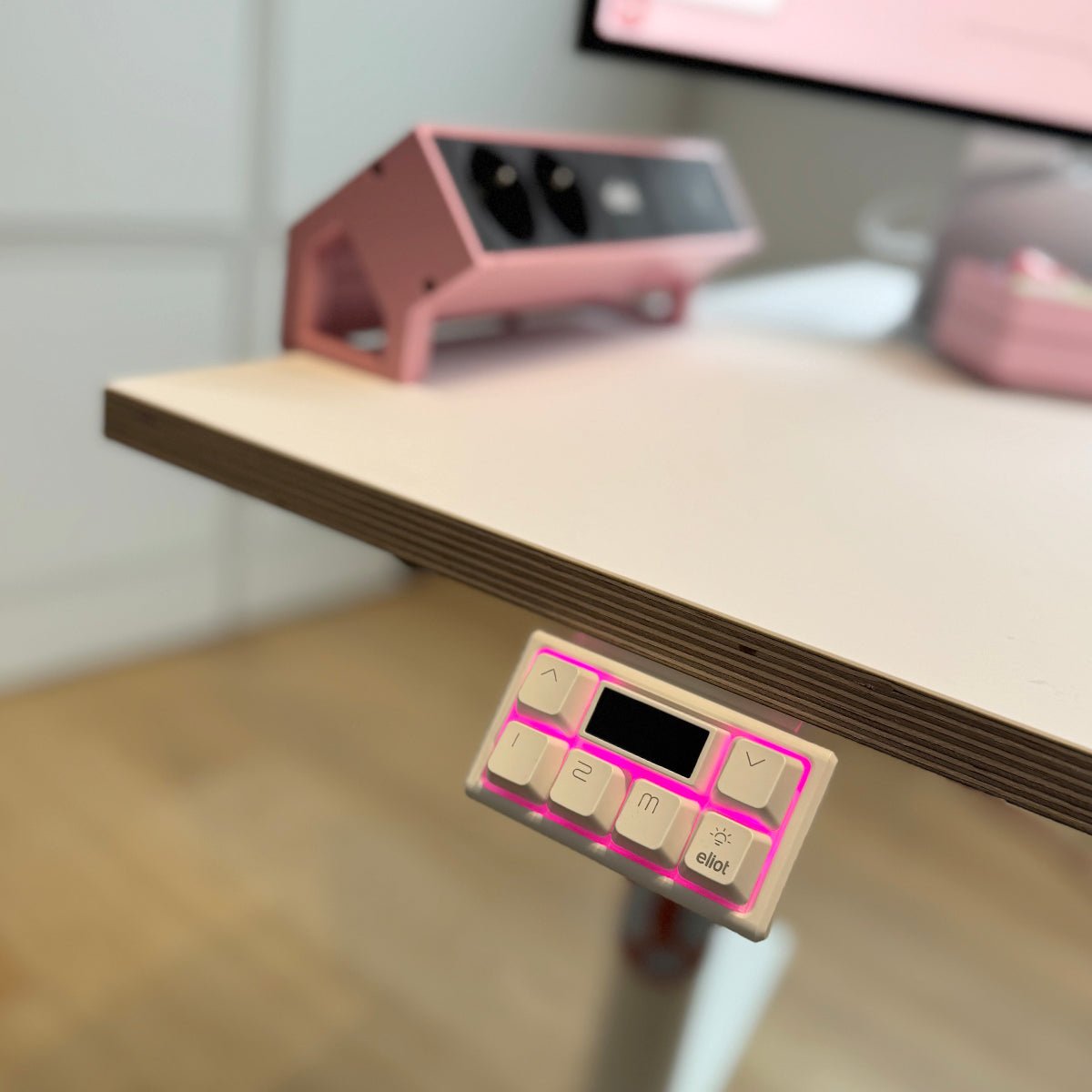 Desk Auftischsteckdose Pink mit 60W USB - C - Eliot Onlineshop